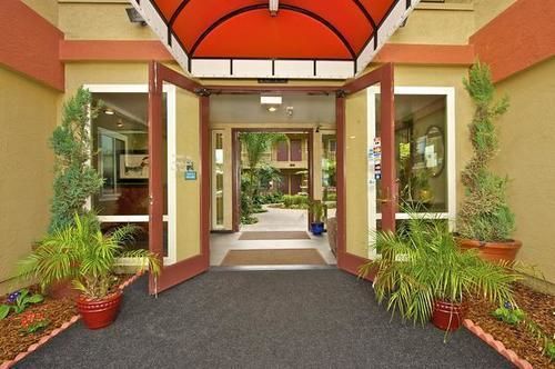 Hotel West Park 2*