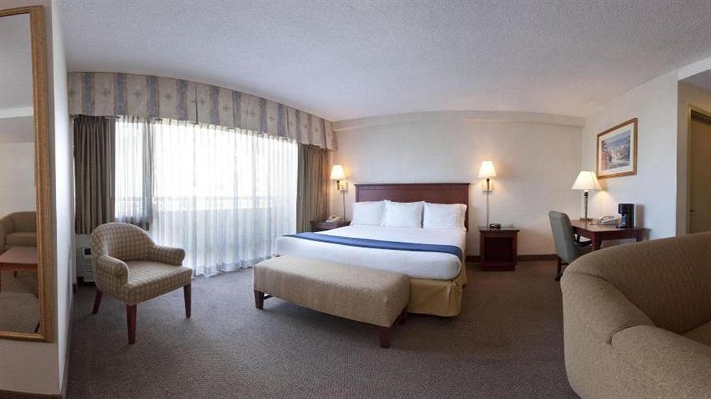Hotel Express - Downtown By Ihg