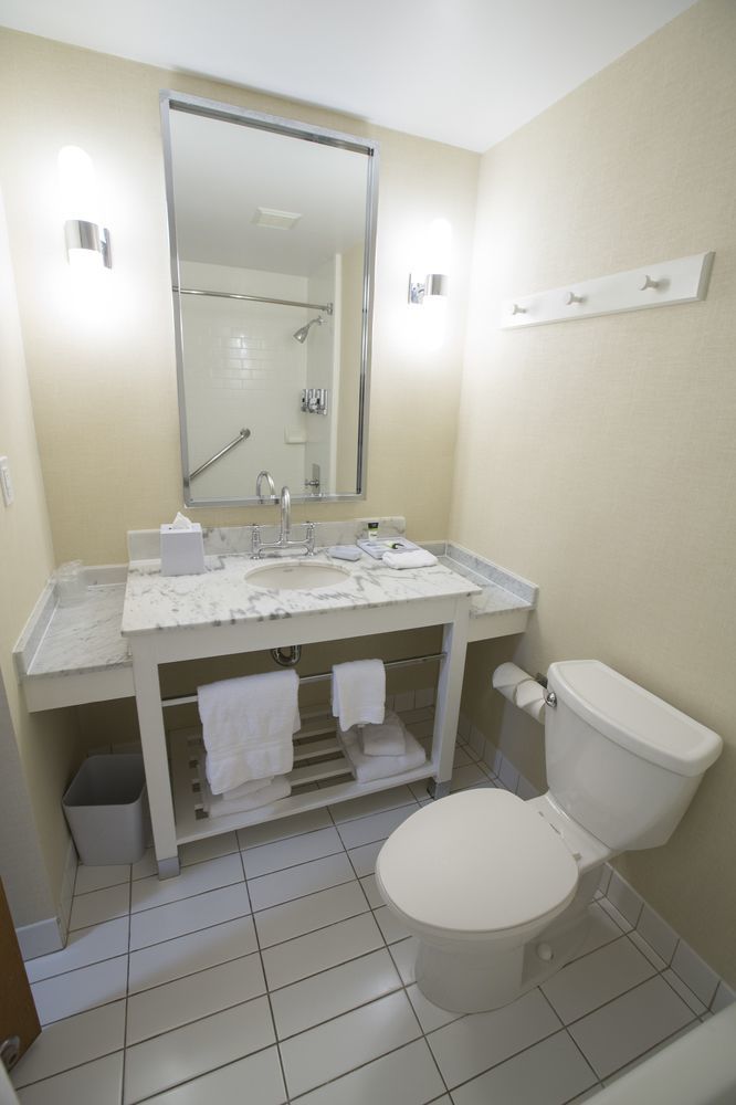 Hotel Four Points By Sheraton 3*