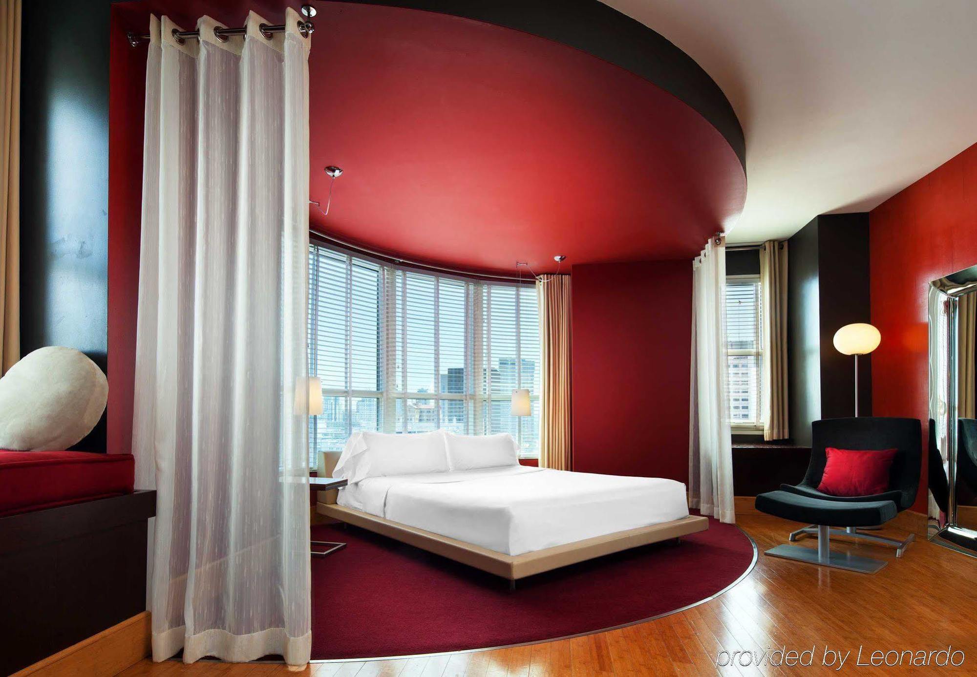 Republic San Diego, Autograph Collection 4*