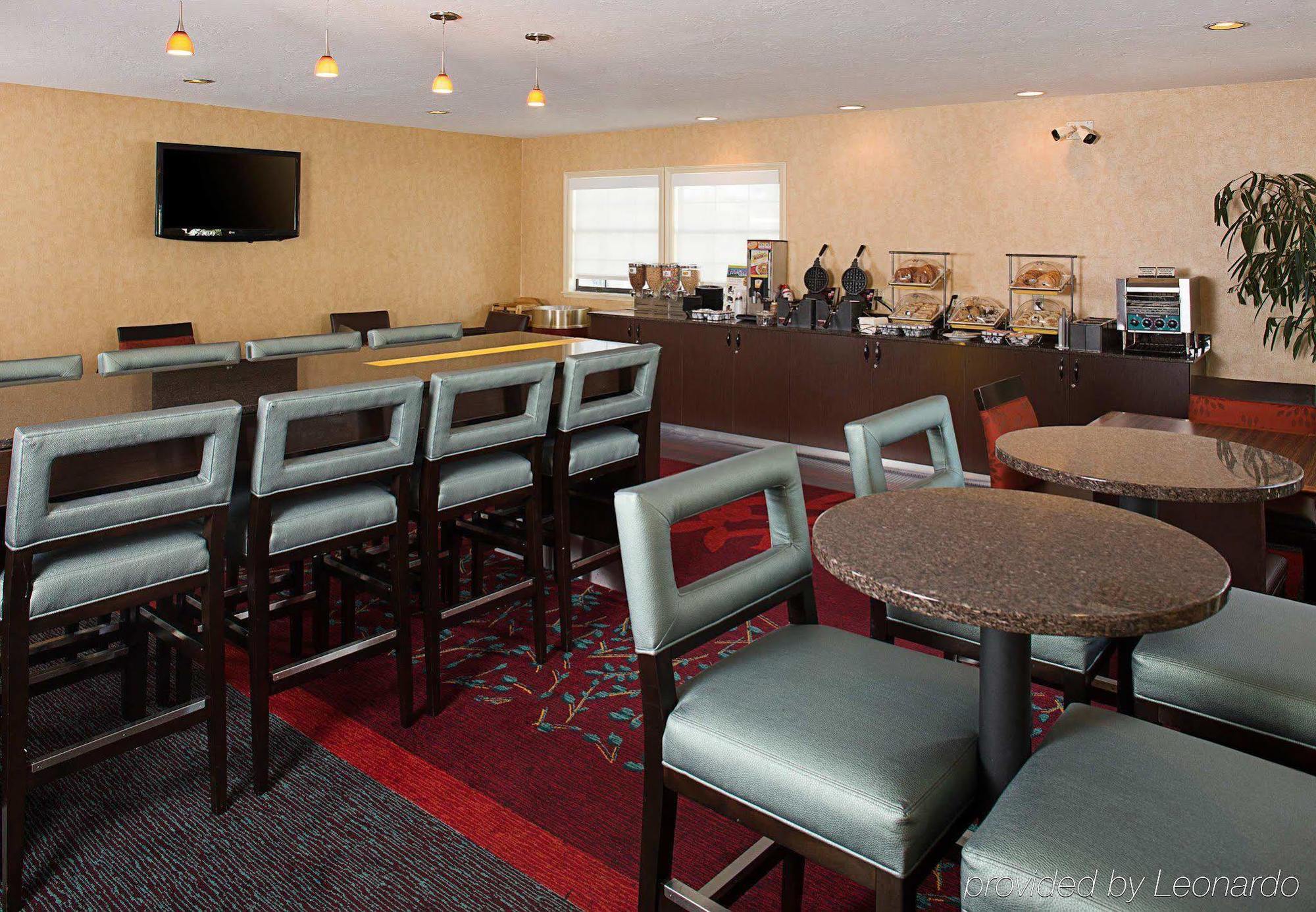 Hotel By Marriott