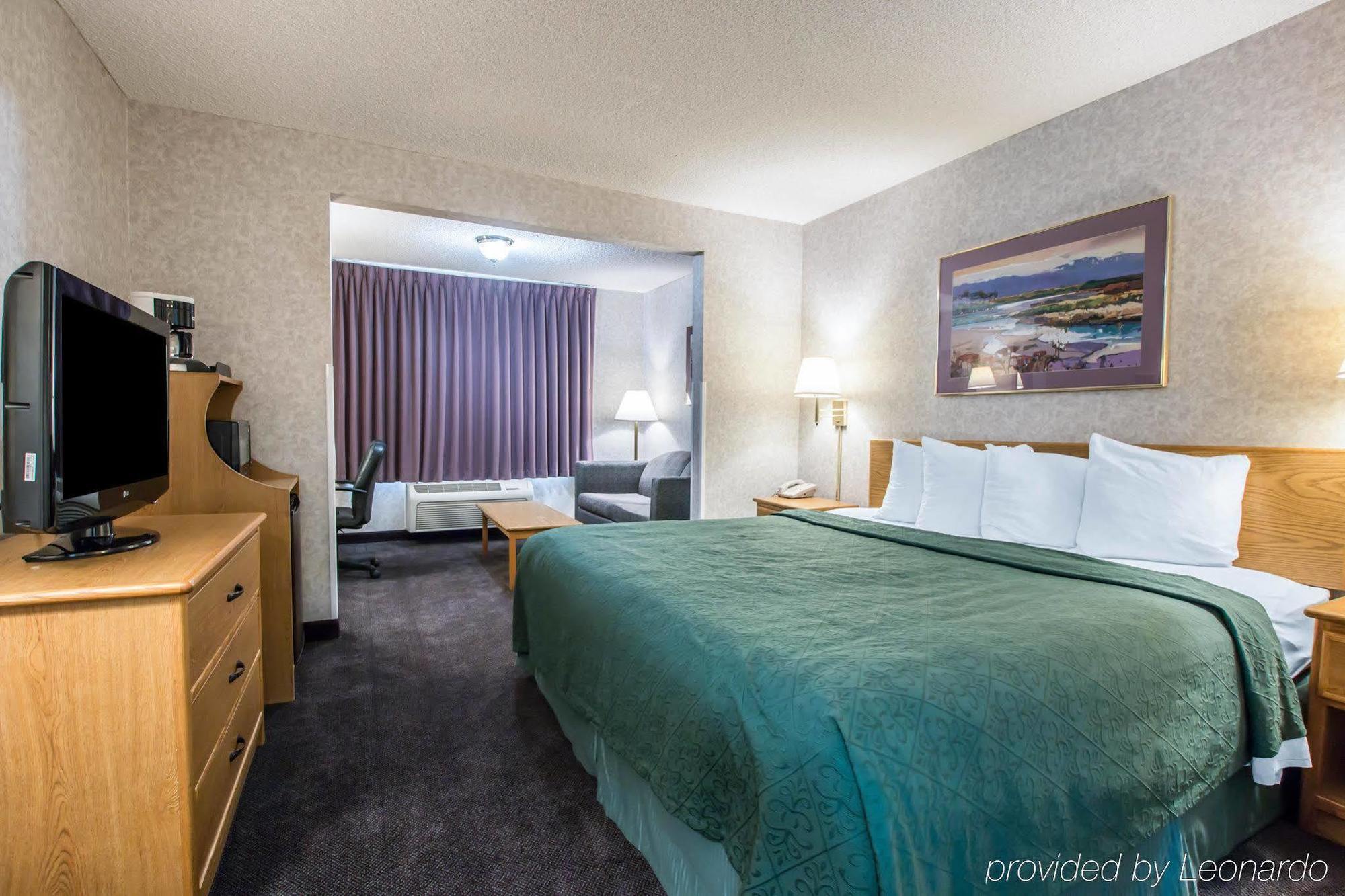 Hotel Quality Otay Mesa 3*
