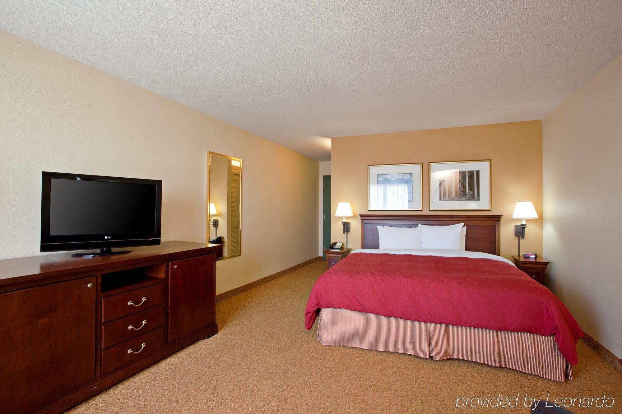 Country & By Radisson, North, Ca 3*