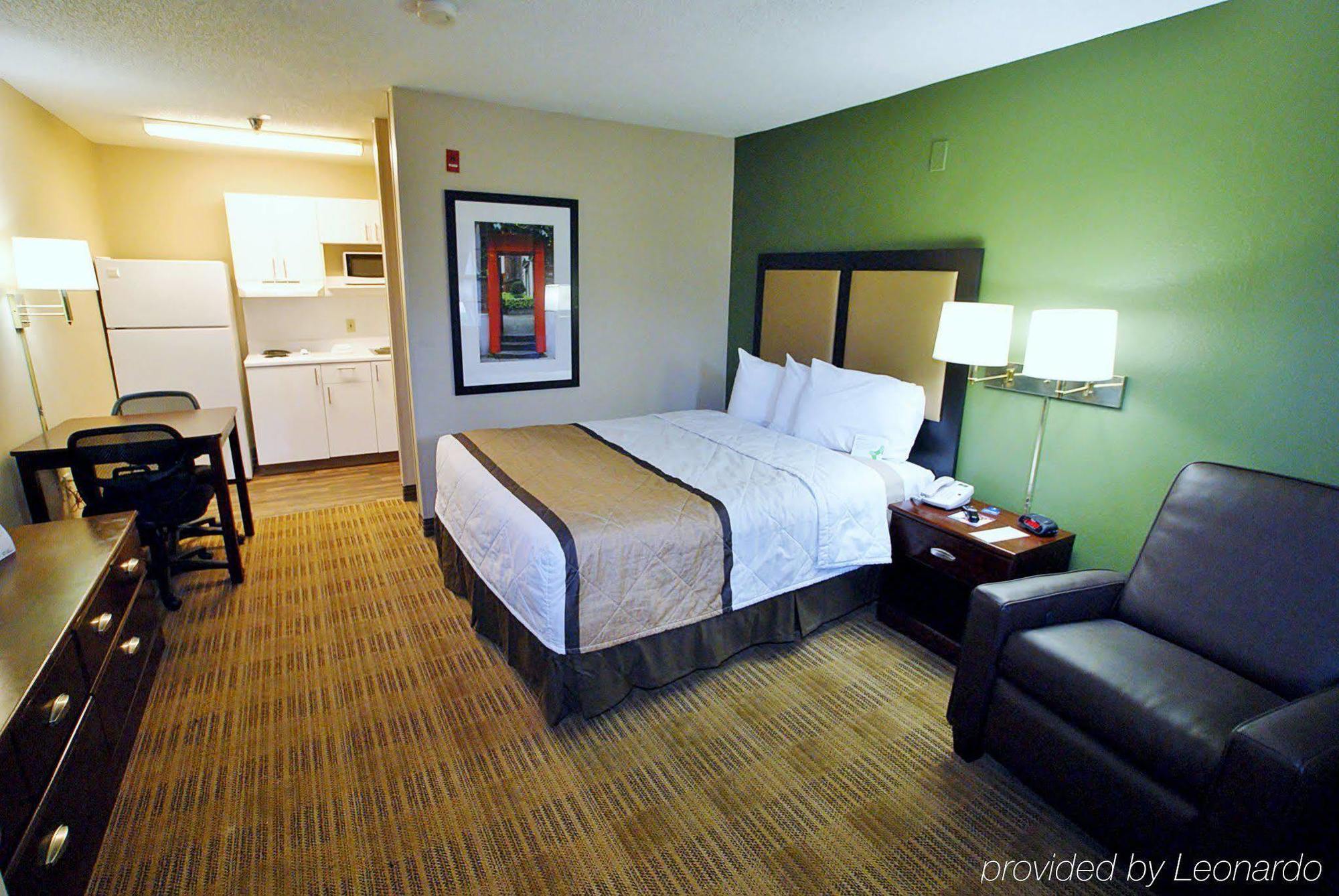 Extended America - - Fashion Valley Hotel 2*