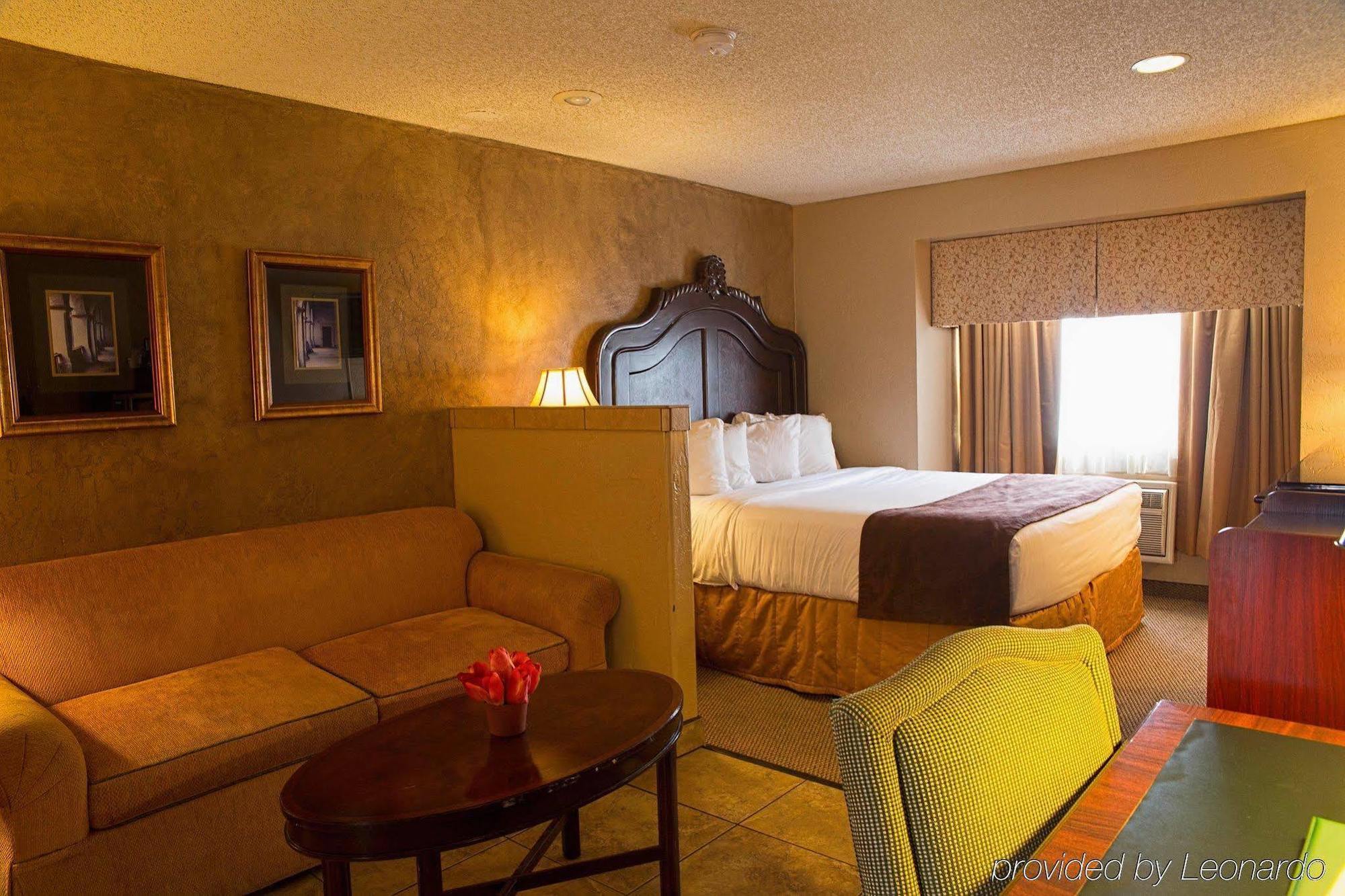 Baja Motel 3*