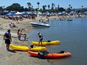 Mission Bay Luxury Trailer 3*