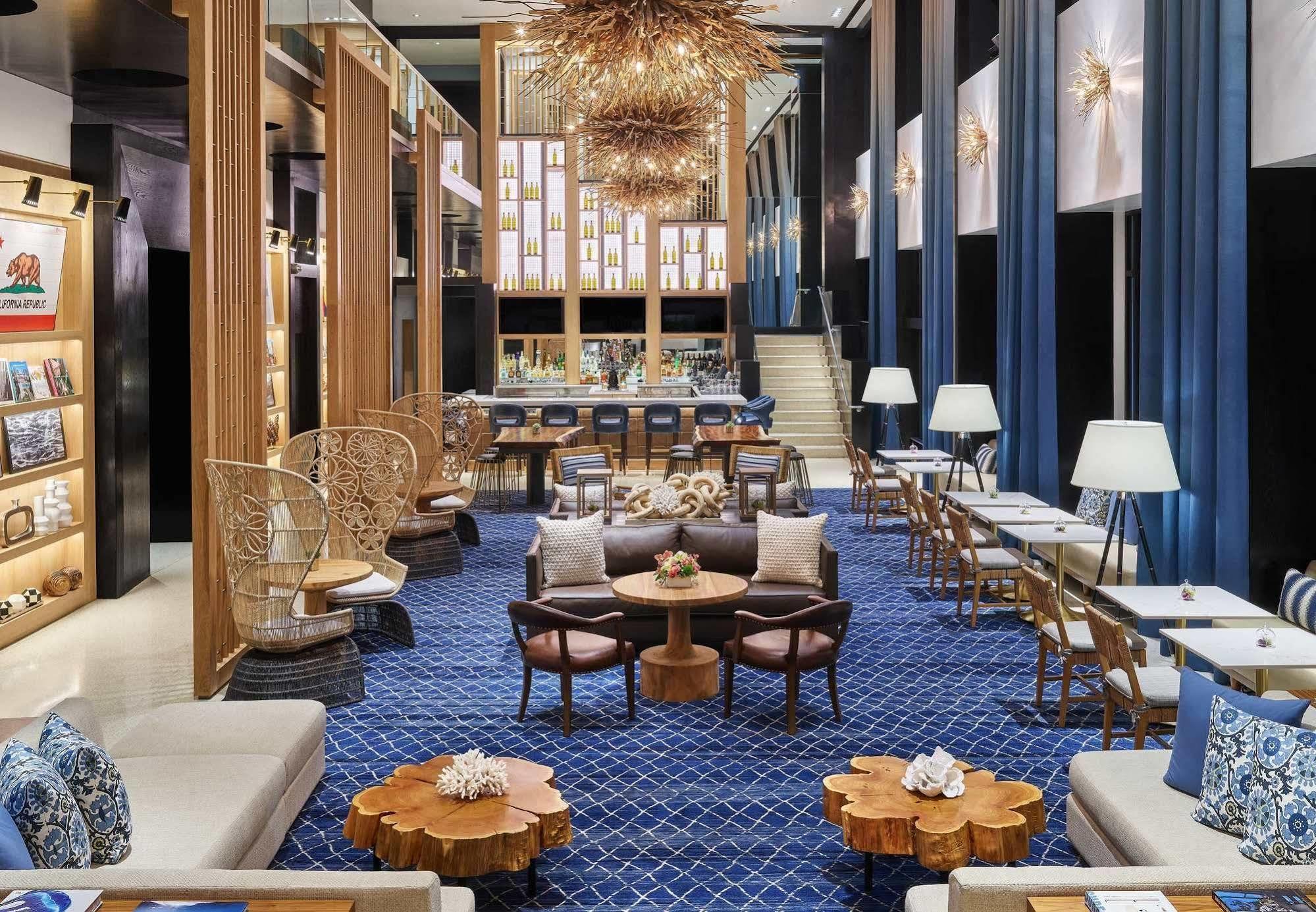 Republic San Diego, Autograph Collection