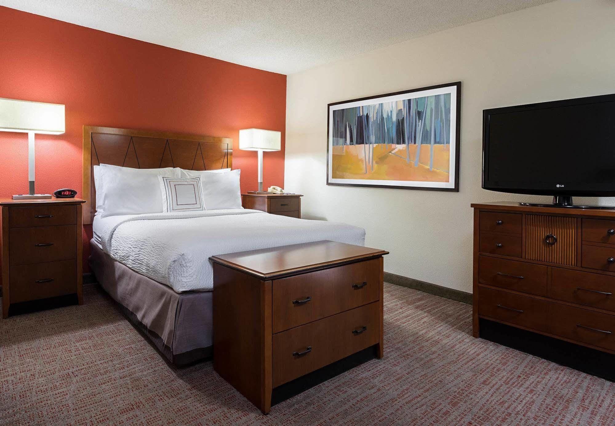 Hotel By Marriott 3*