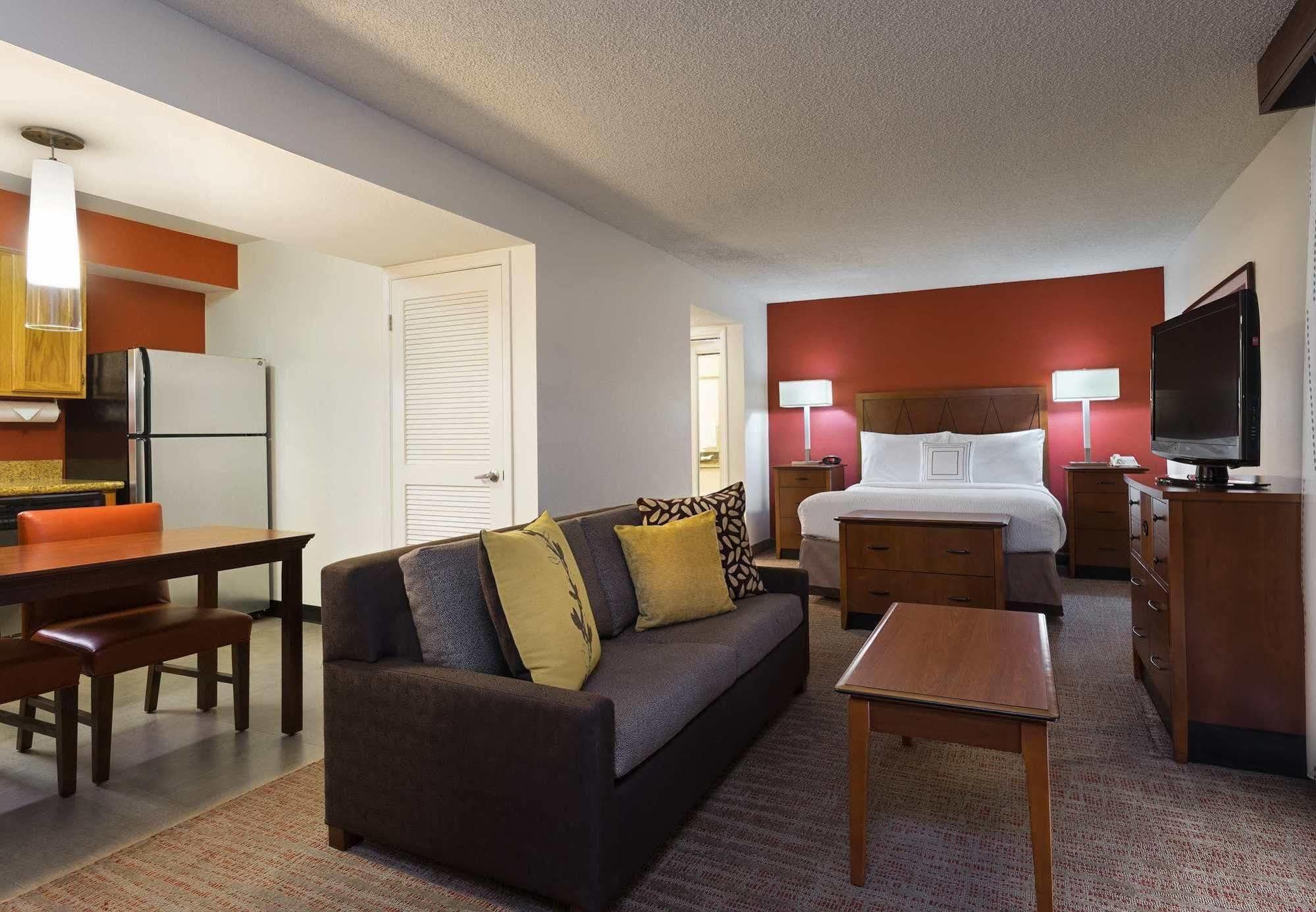 By Marriott Hotel San Diego