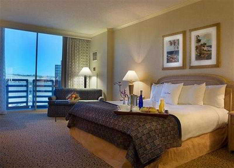 Doubletree By Hilton San Diego-mission Valley Hotel