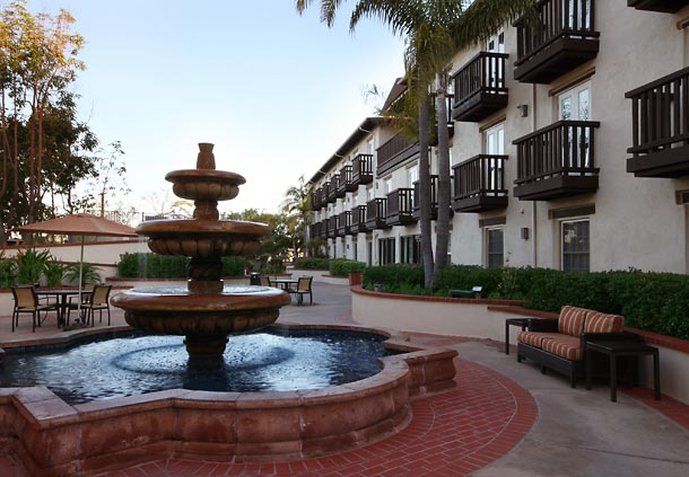 Fairfield & Old Town Hotel 3*