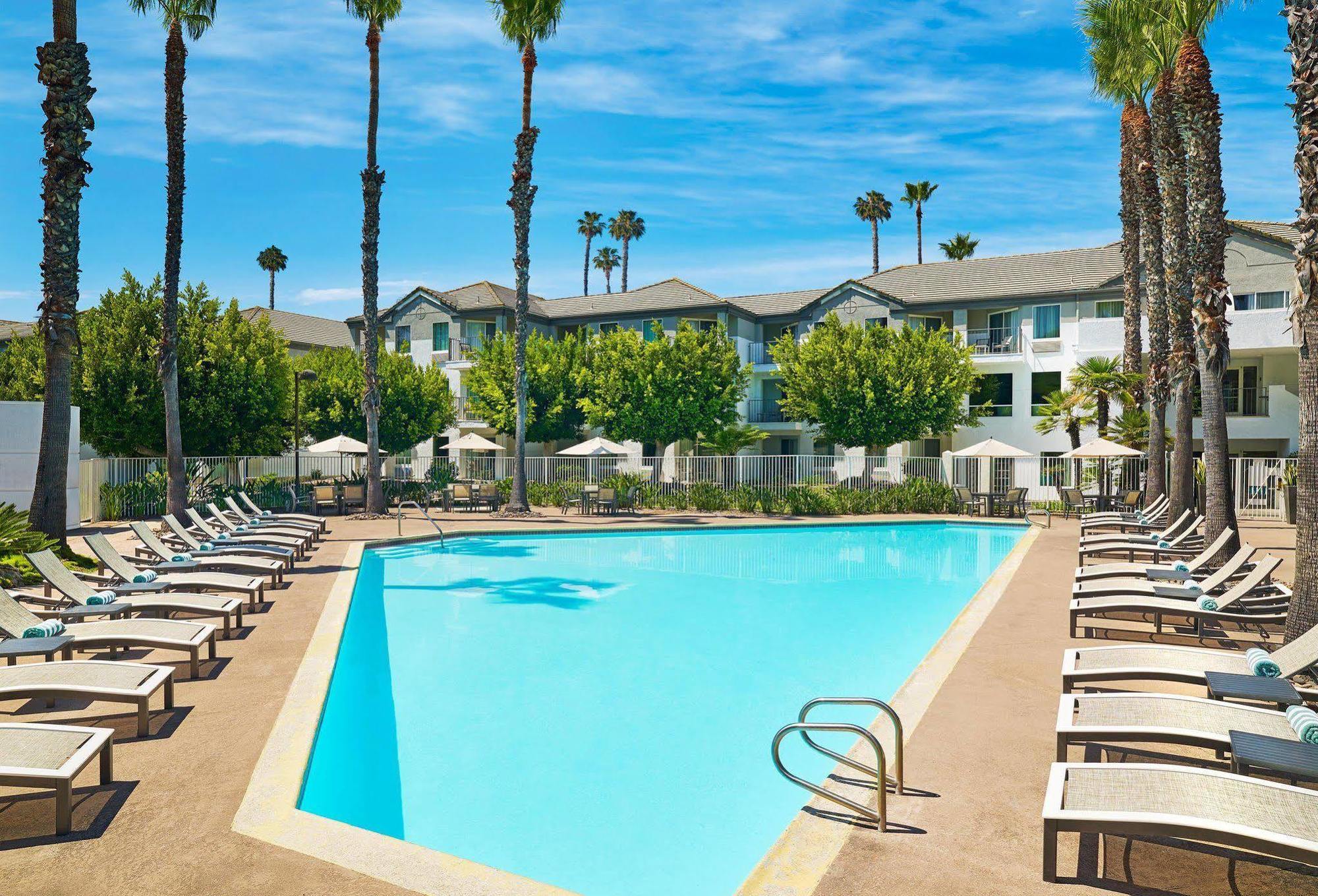 Karlan - A Doubletree By Hilton 4* San Diego