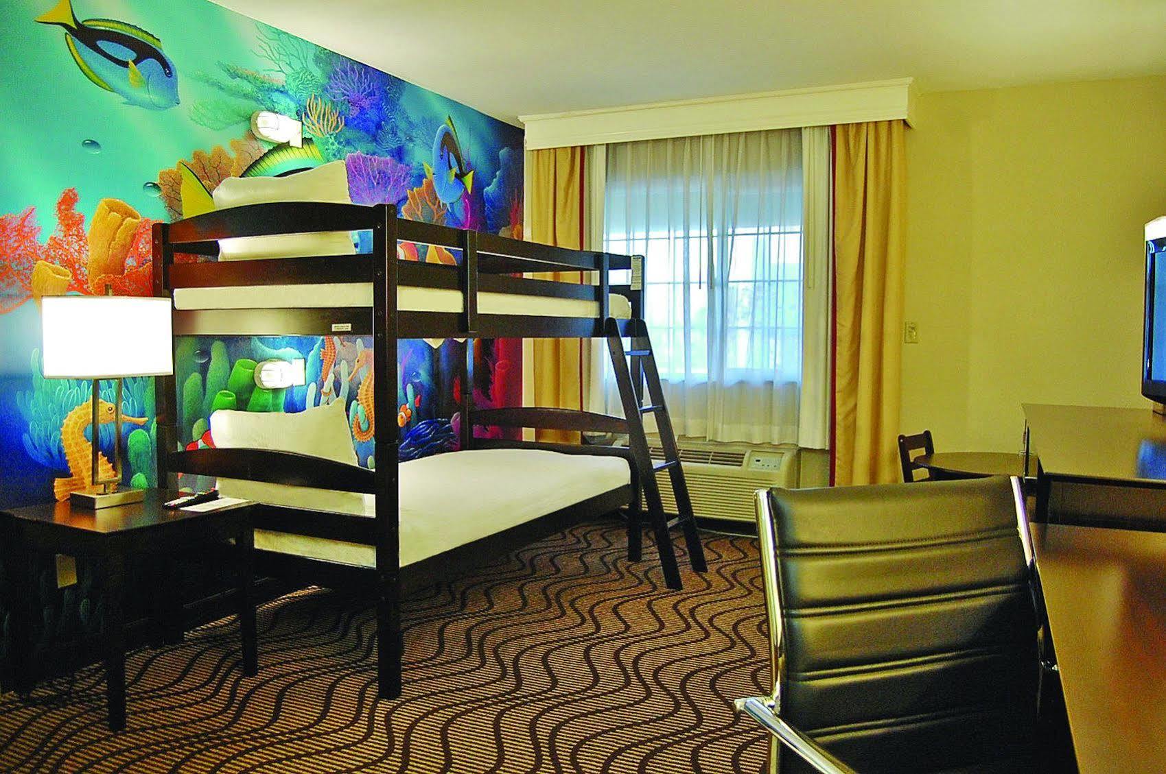Mission View & Sea World - Zoo Hotel San Diego