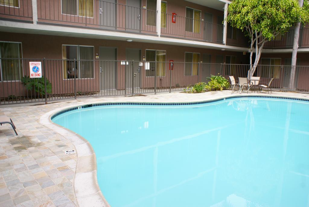 Presidio Hotel 2*