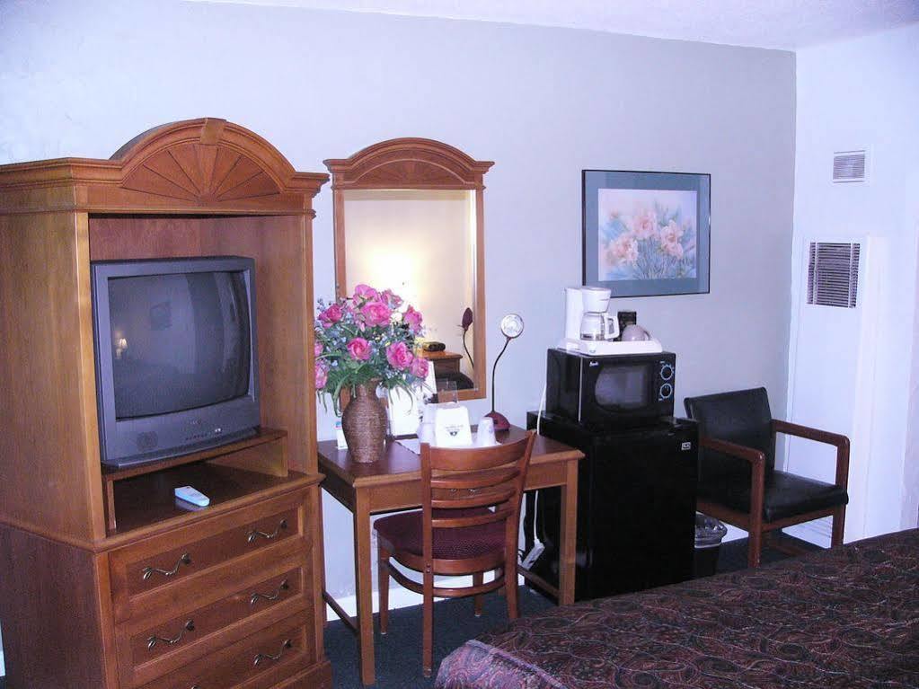 Hotel Americas Value Loma