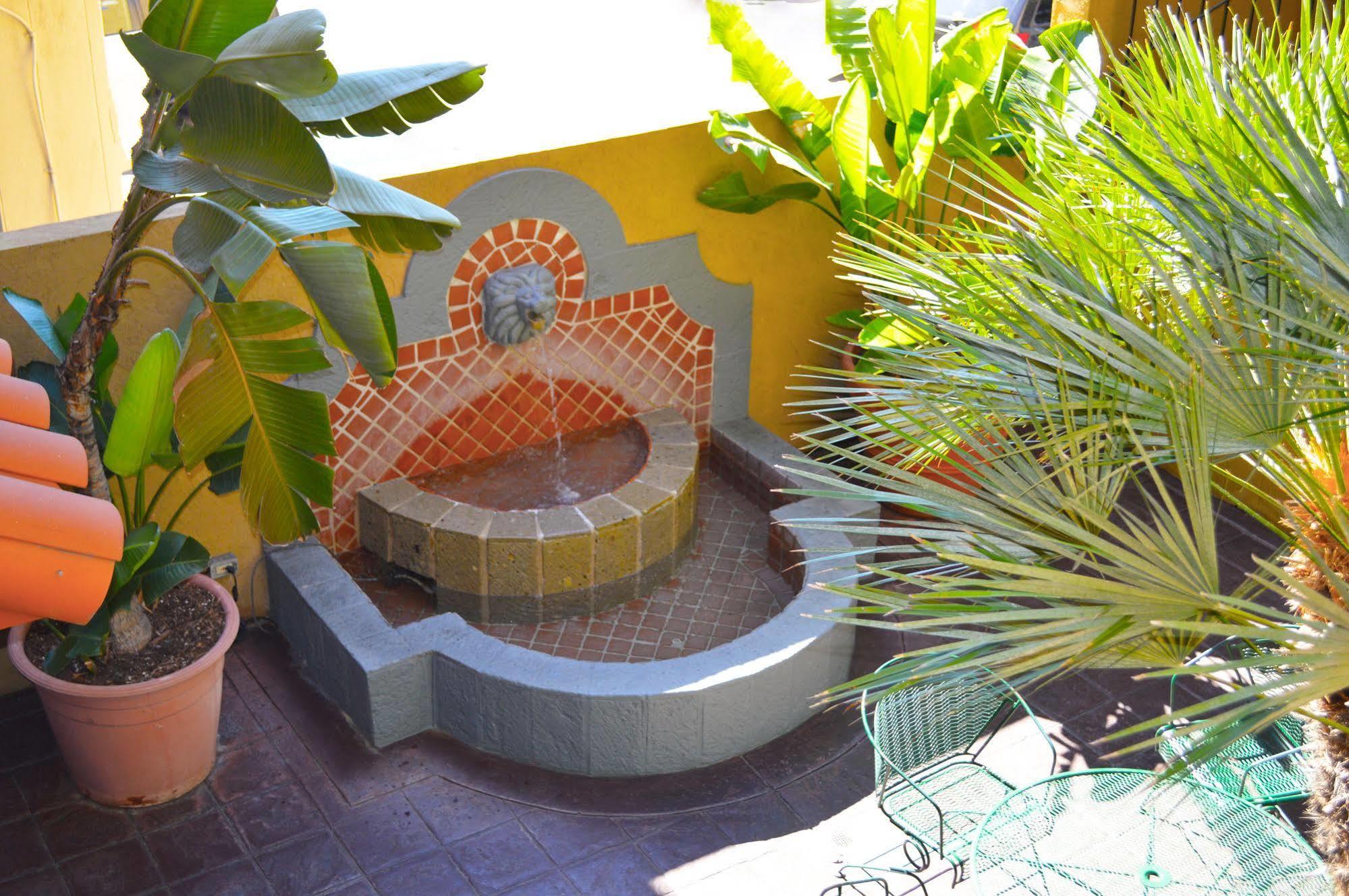 Hotel West Park 2*