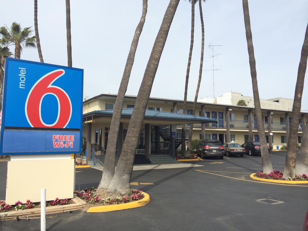 6 San Diego, Ca Airport Harbor Hotel
