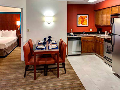 By Marriott Downtown Hotel