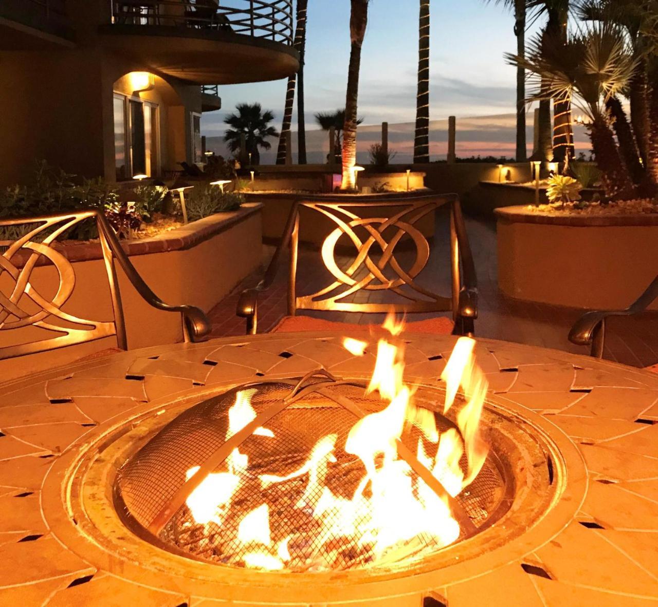 Pacific Terrace Hotel