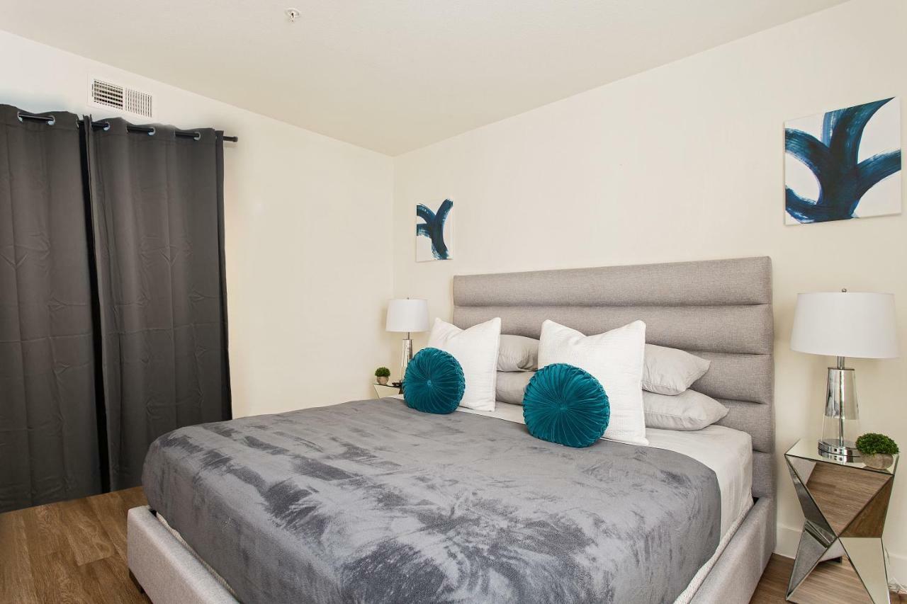 Sd Dazzling Apt Sleeps 6 San Diego