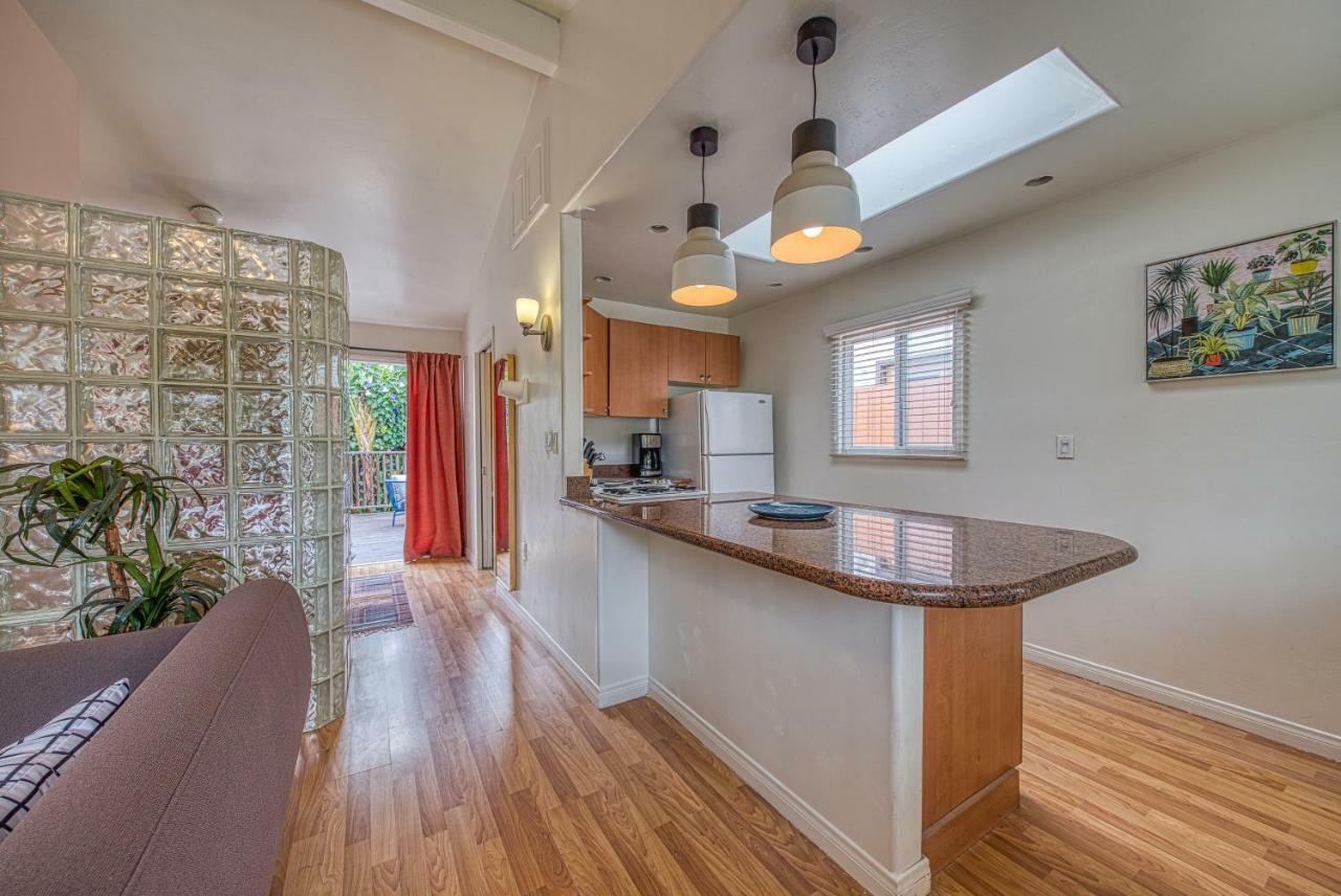 By Mission Bay Holiday home