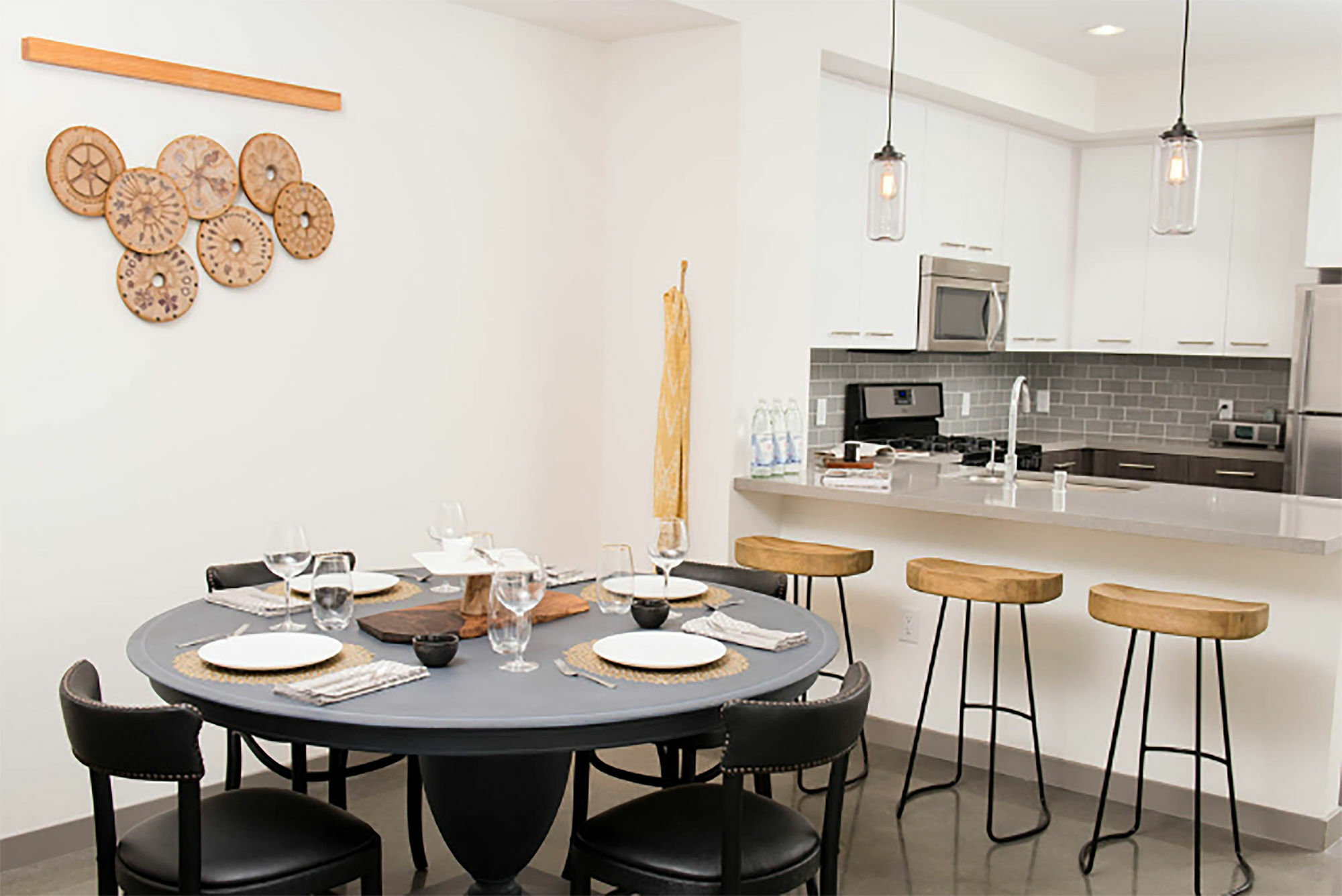Apartment Modern Downtown Condos By Barsala *