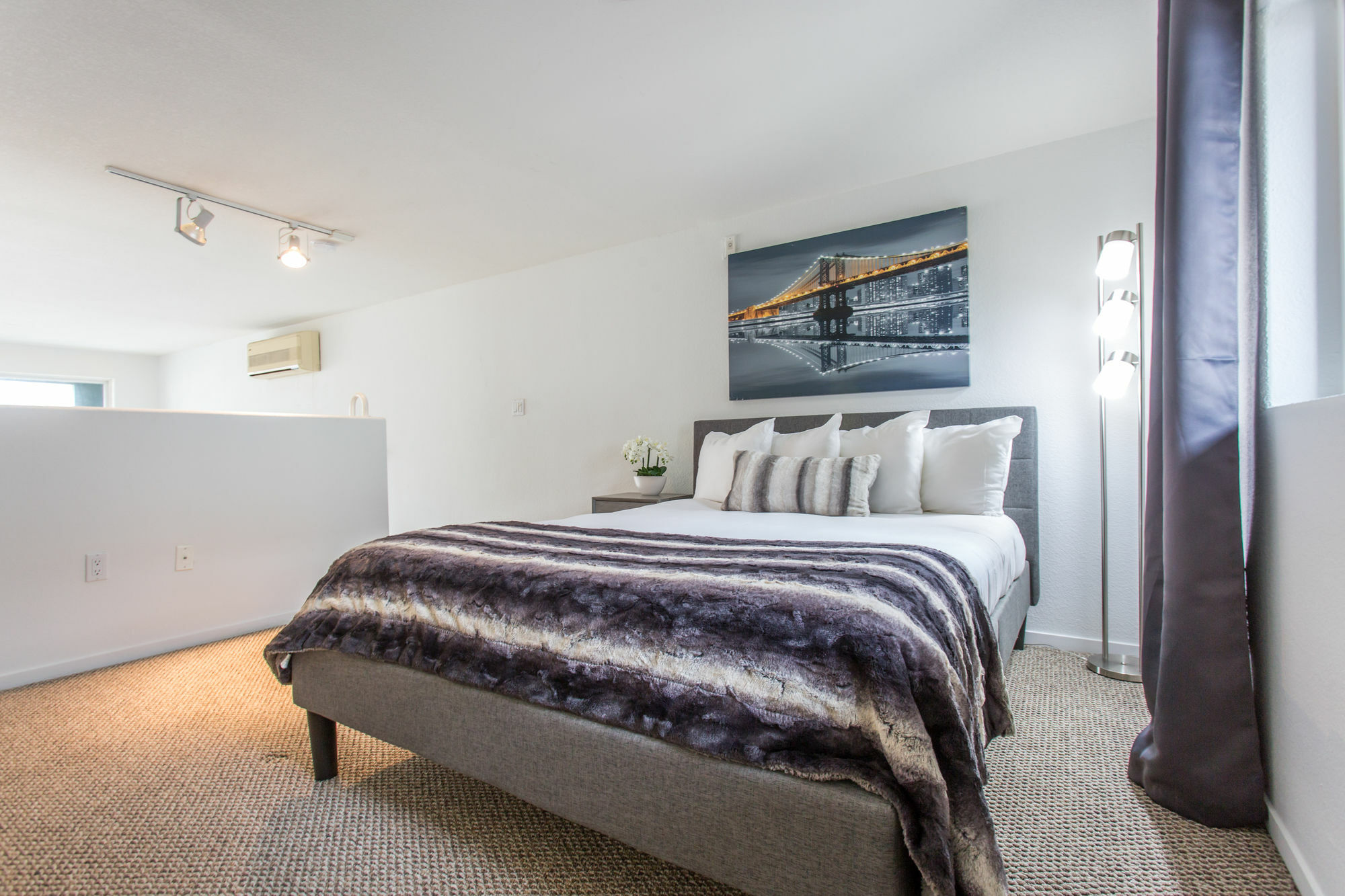 Apartment Bi Level 1br In Little Italy By Sonder San Diego