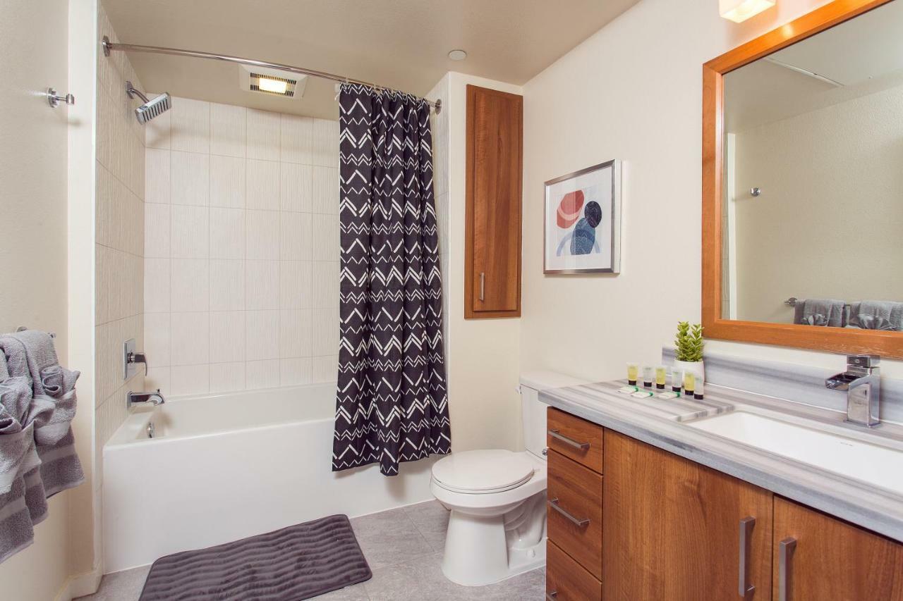 Apartment Sd Dazzling Apt Sleeps 6 San Diego