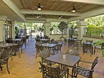 Courtyard Old Town 3*