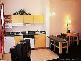 Candlewood By Ihg Hotel