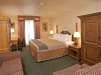 Fairfield & Old Town 3* San Diego
