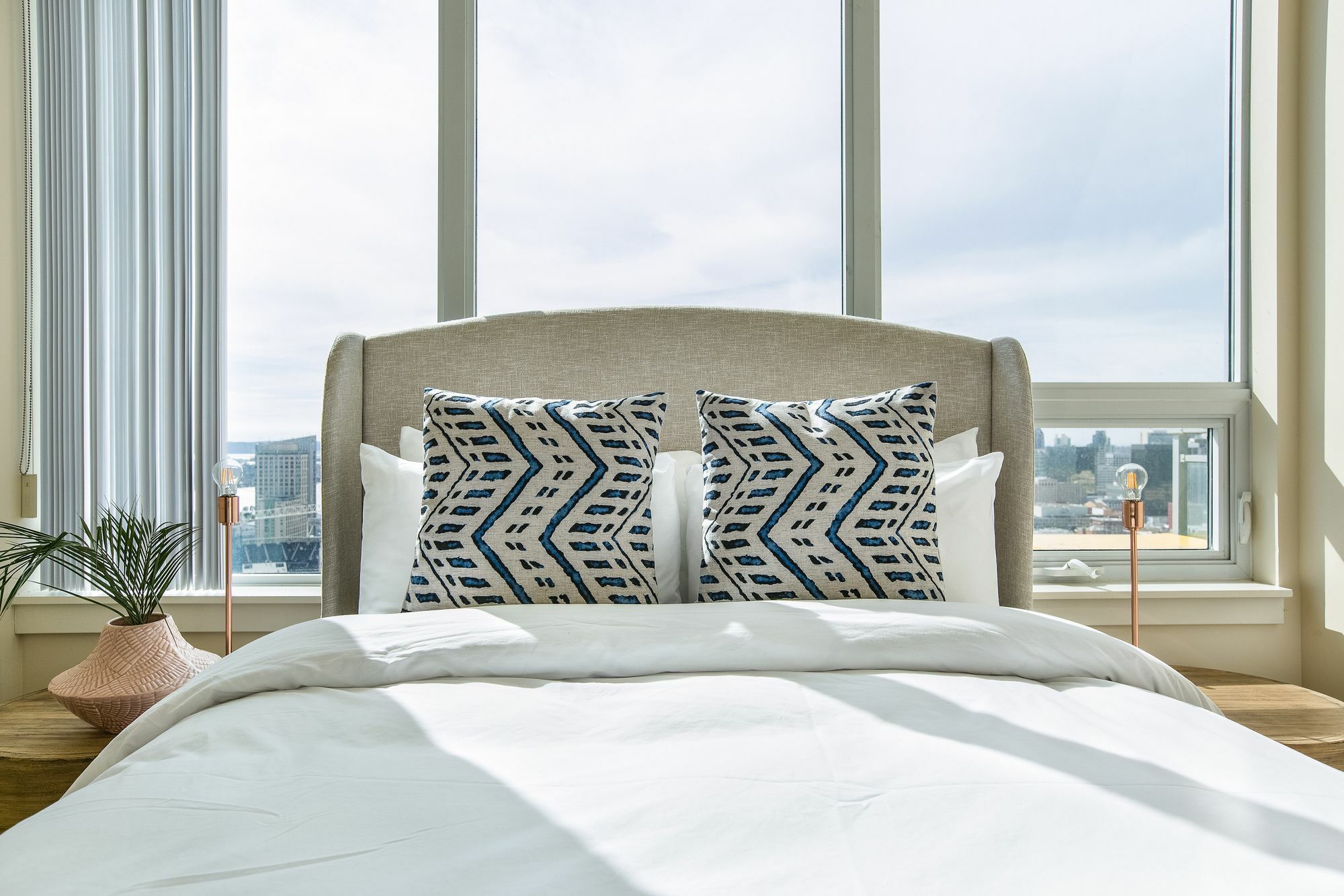Apartment Luxurious 3br In Downtown By Sonder