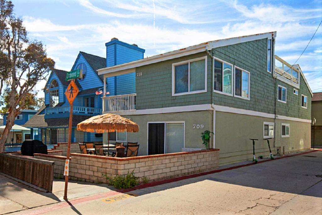 Luv Oceanside Views-1 House To Beach, Boardwalk And Waves-spacious Rooftop Sun Deck-plus King Beds Too! *
