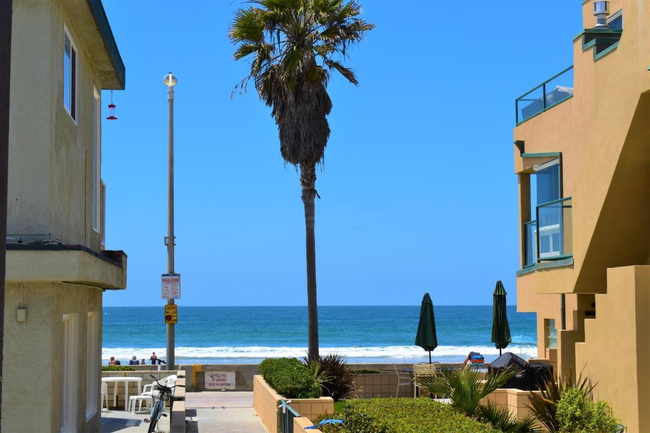Holiday home Luv Oceanside Views-1 House To Beach, Boardwalk And Waves-spacious Rooftop Sun Deck-plus King Beds Too! *