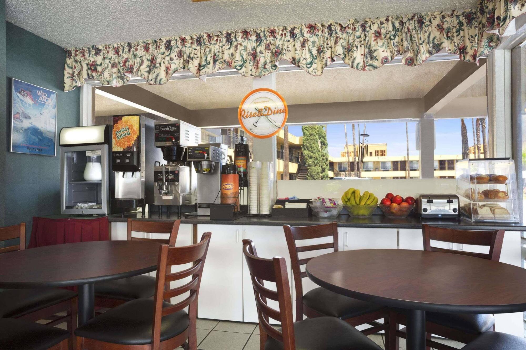 Howard Johnson - Sdsu - State Hotel San Diego