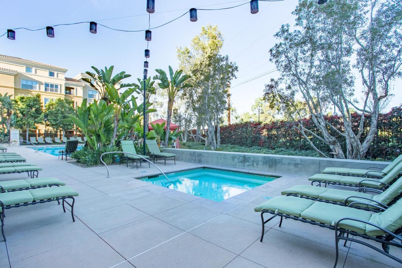 Wanderjaunt - Luxe Mission Valley Apts *