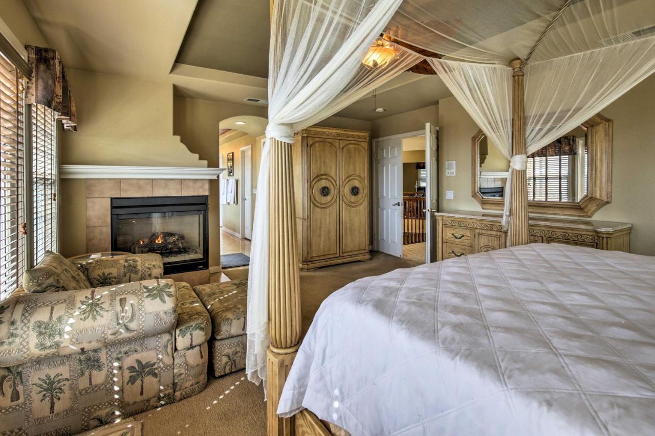 Luxe Getaway With Pool And Ocean Views Holiday home *