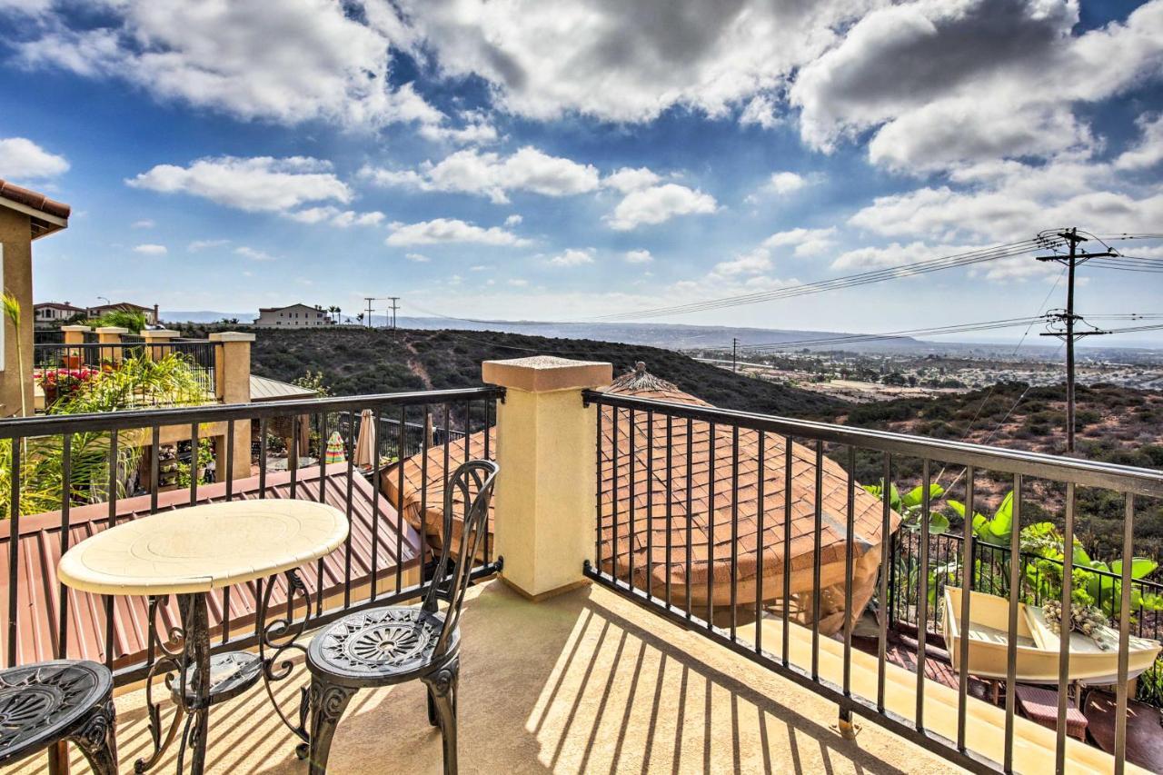Luxe Getaway With Pool And Ocean Views Holiday home *