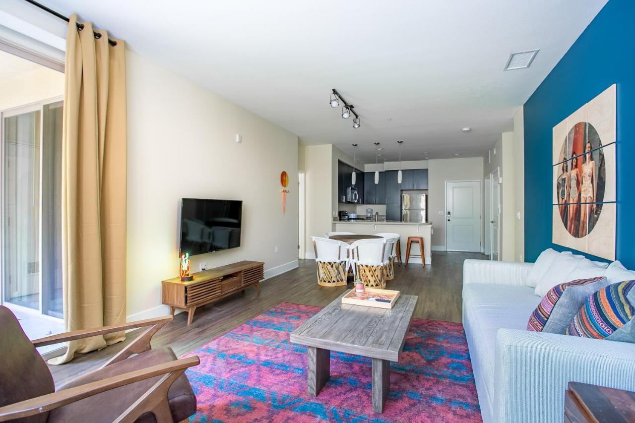 Apartment Wanderjaunt - Luxe Mission Valley Apts