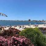 3Bd Sleeps 8 Rooftop Bayside Feel The Ocean Breeze