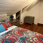 Secluded, Charming And Unique! Spacious Apartment Excellent Central Location