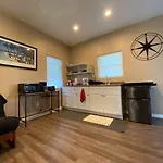 The Studio Apartment In Clairemont - New Ac Unit