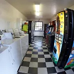 Ez 8 Motel Old Town