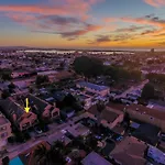 Pb Summer Escape Balcony & Beach Gear Parking