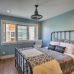 San Diego Home - Walk To Sail Bay And Mission Beach!