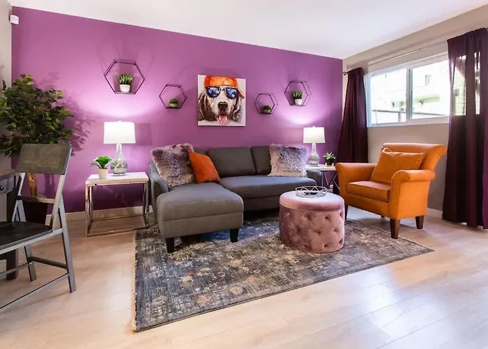 Healthcare-Professionals-King-Freeparking-Wifi-Pet