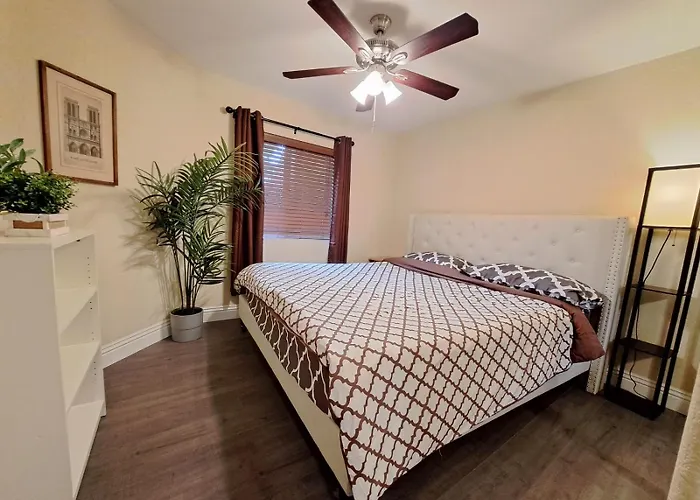 Venetian Vacation La Jolla One Bedroom Condo Luxury Furnished Near Beach And Utc Mall