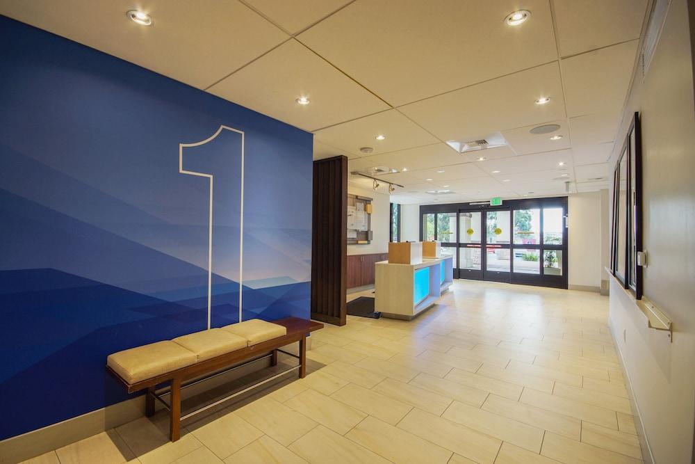 Express Mira Mesa By Ihg 2* San Diego