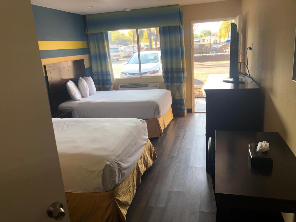 Primera Hotel