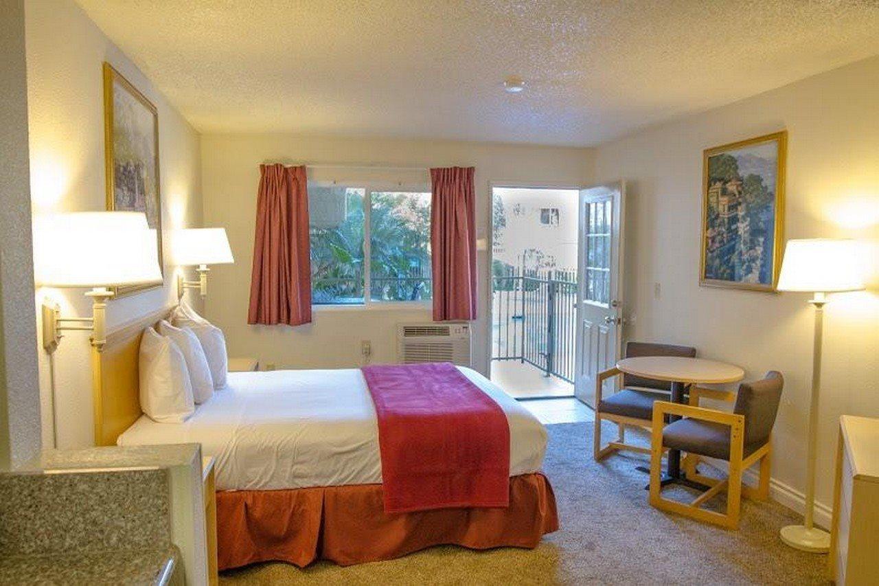 California 2* San Diego